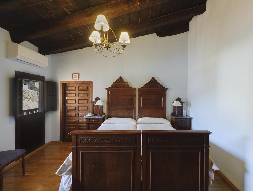 Hotel Los Leones - Adults Only Rubielos De Mora Ruang foto